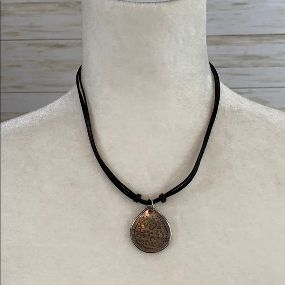 Silpada Jewelry - Silpada Sterling Silver and Shell Necklace